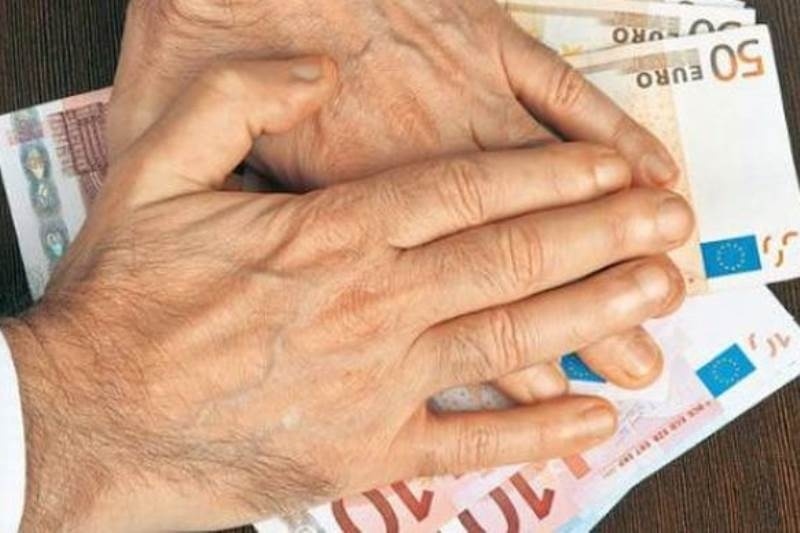 Στάση πληρωμών: Κανείς δεν πληρώνει κανέναν!