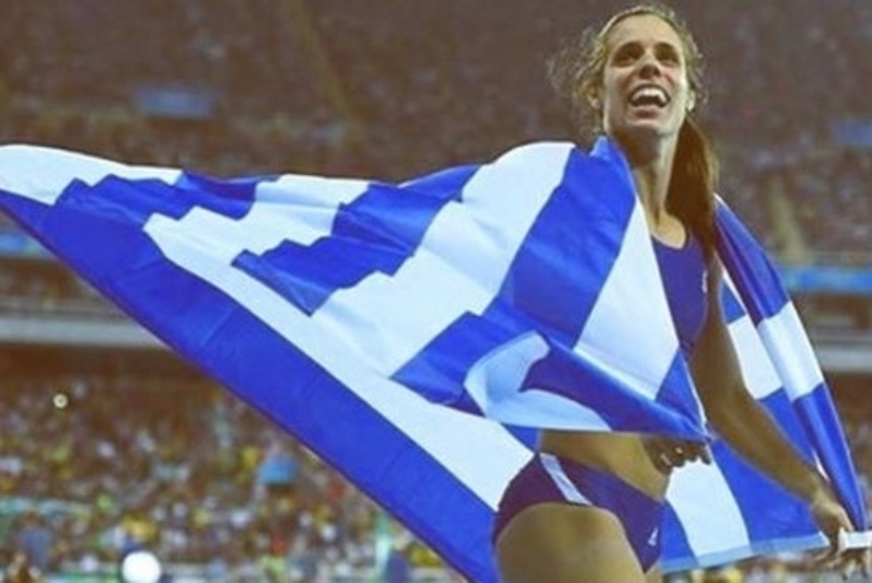 Η Στεφανίδη «τρέλανε» την ελληνική σόουμπιζ! Δείτε τι ανέβασαν οι celebrities στα social media!