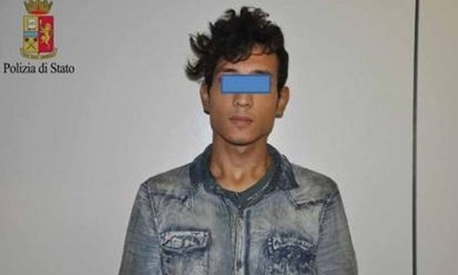 Ιταλία: Διένυσε 400 χλμ. κάτω από νταλίκα δεμένος με τη ζώνη του