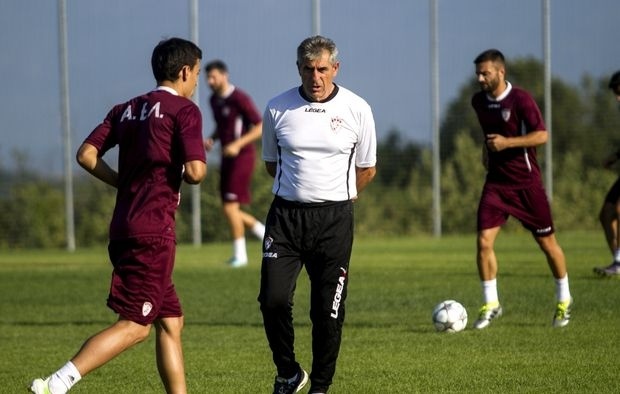 Λάρισα: «Έκοψε» Ισπανό μέσο λόγω ηλικίας ο Αναστασιάδης