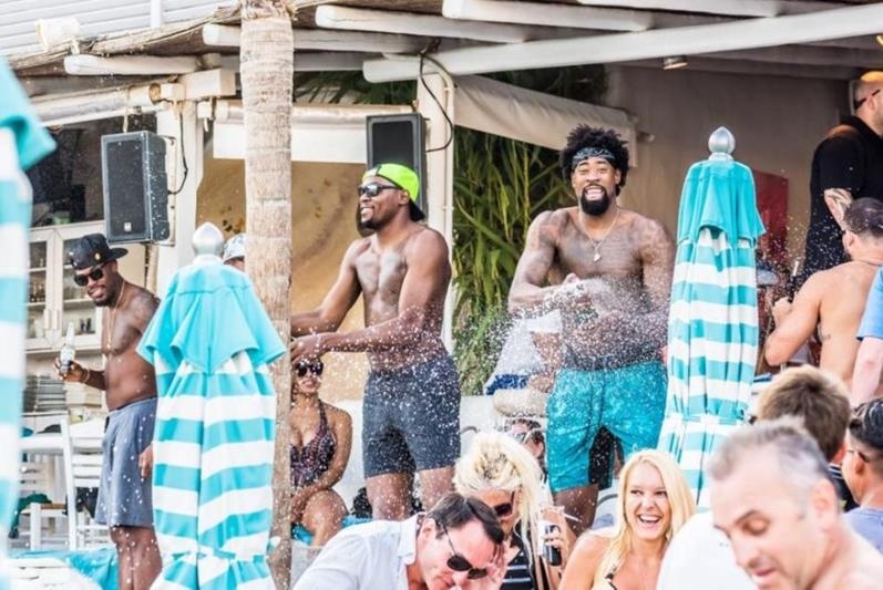 Τρελάθηκαν στη Μύκονο, Ντουράντ και Τζόρνταν (video)