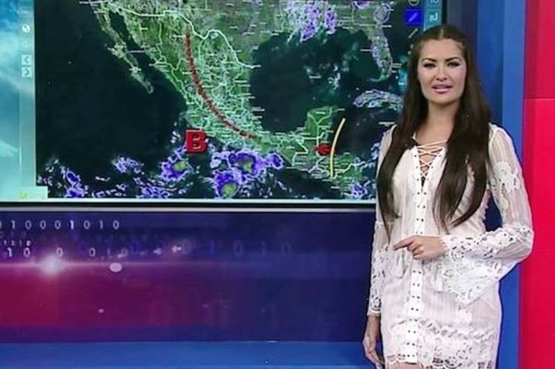 Καιρός ακατάλληλος για ανηλίκους: Παρουσιάστρια δεν φόραγε τίποτα από μέσα και τα έδειξε όλα! (vid)