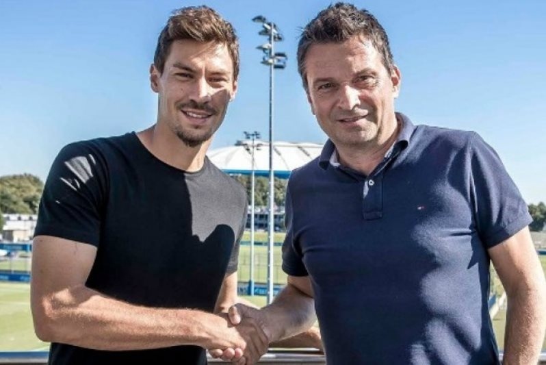 Στη Σάλκε ο Σταμπουλί