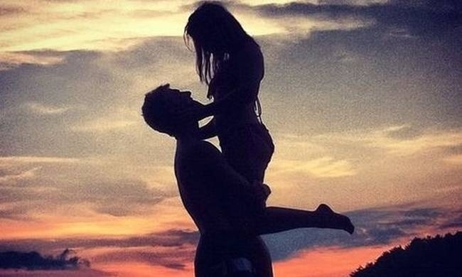 Δώσε προσοχή: 9 πράγματα που θα κάνει λίγο πριν σε χωρίσει