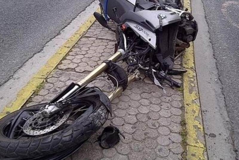 Ασύλληπτη τραγωδία στο Περιστέρι: Νεκρός σε τροχαίο 33χρονος – Χαροπαλεύει ο φίλος του