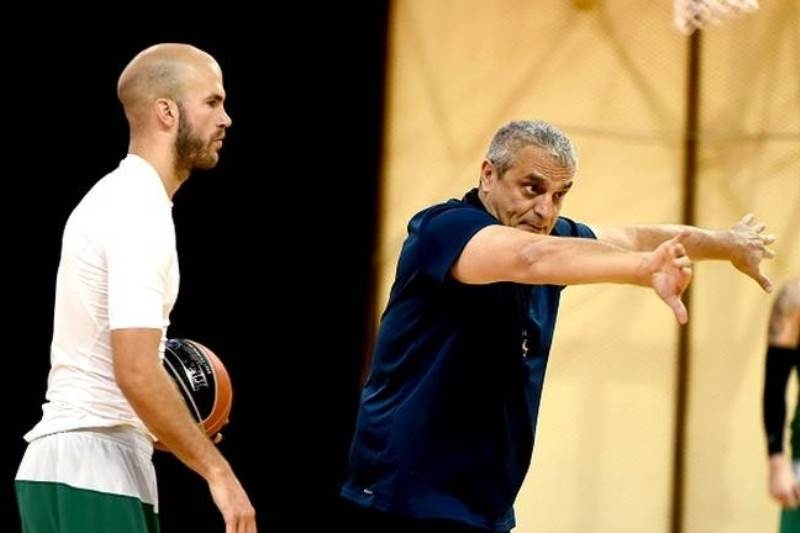 «Κόουτς της λεπτομέρειας που δεν σηκώνει εγωισμό»