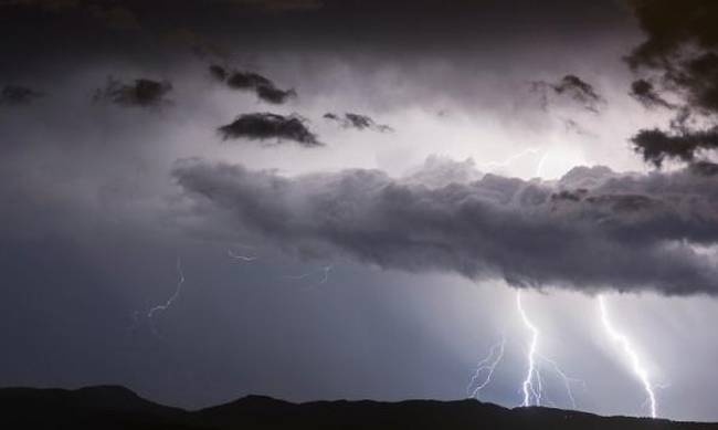 Καιρός: Κακοκαιρίας συνέχεια την Πέμπτη (8/9) - Ποιες περιοχές θα πλήξουν τα φαινόμενα
