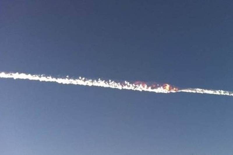 Μυστηριώδης μπλε λάμψη και περίεργες δονήσεις αναστάτωσαν την Κύπρο! Τι συμβαίνει;