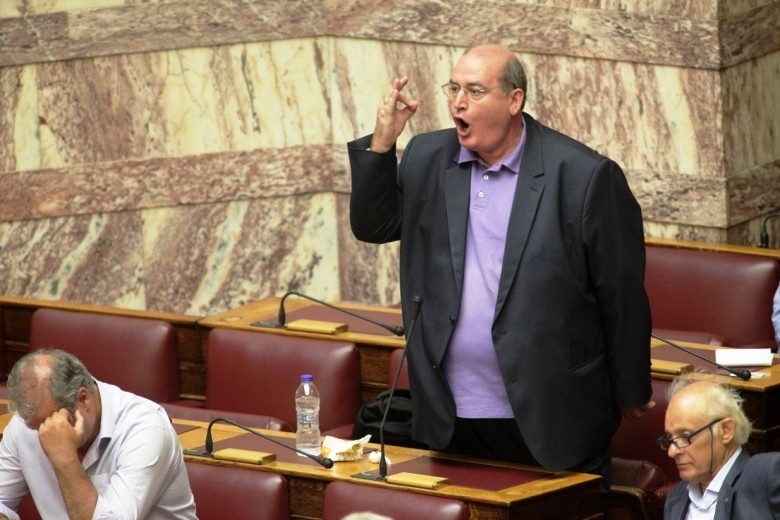 Στον Φίλη δεν εμπιστεύομαι ούτε τον σκύλο μου, όχι τα παιδιά μου…