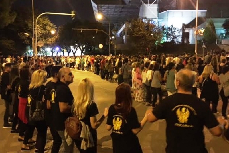 Χιλιάδες Πόντιοι… διαλύουν ρεκόρ Γκίνες στην ΔΕΘ! (video)