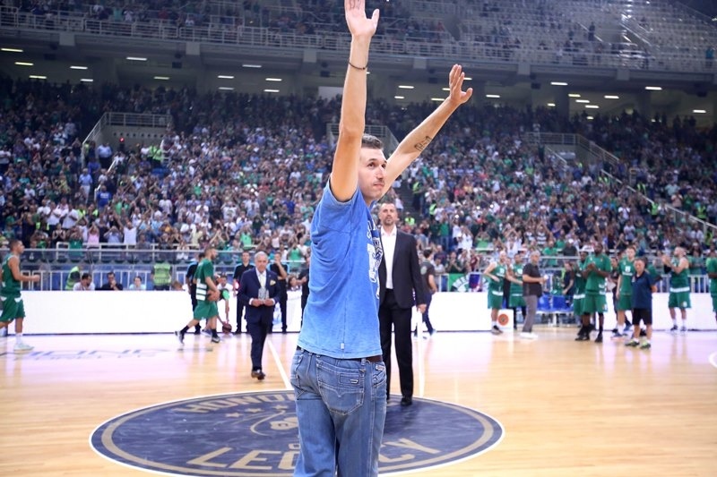 LIVE CHAT Diamonds Are Forever