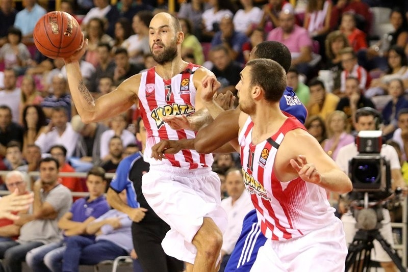 Ήττα με 79-86 του Ολυμπιακού από την Εφές