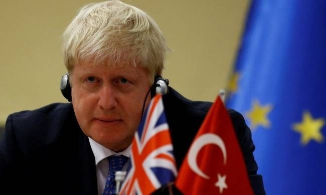 Το αποτυχημένο πραξικόπημα και το προσφυγικό στην ατζέντα του Μπόρις Τζόνσον στην Τουρκία