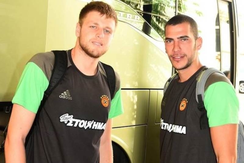 Χαραλαμπόπουλος: Κυνηγάμε και τους τρεις τίτλους (video)