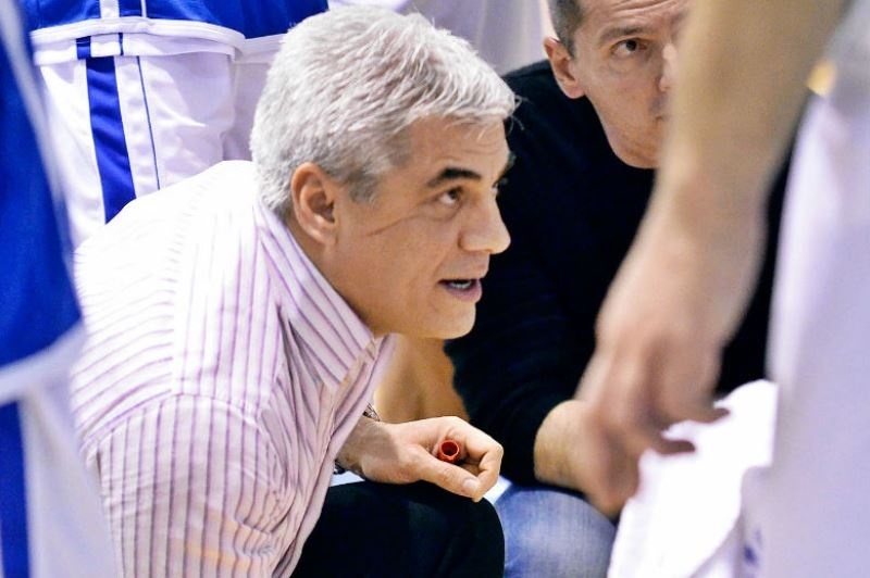 Σοκ! Άγνωστοι επιτέθηκαν στον Γιάννη Τζίμα