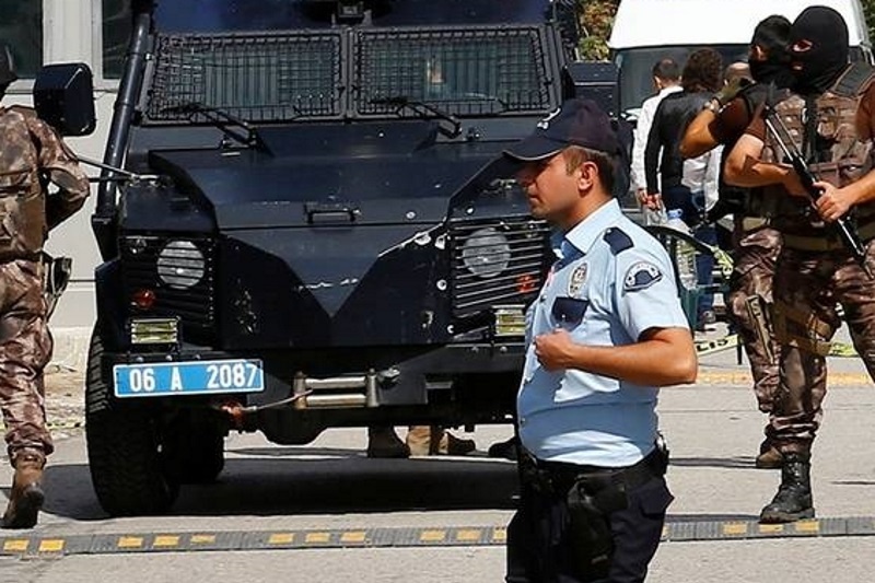 Νέος συναγερμός στην Τουρκία: Βομβιστές αυτοκτονίας αυτοανατινάχθηκαν στην Άγκυρα (vid)