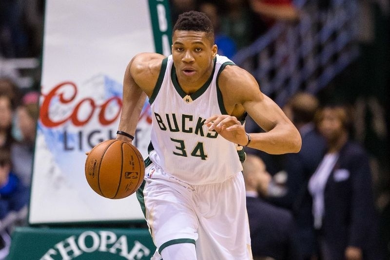 Απίστευτη κίνηση από τον Αντετοκούνμπο! (video)