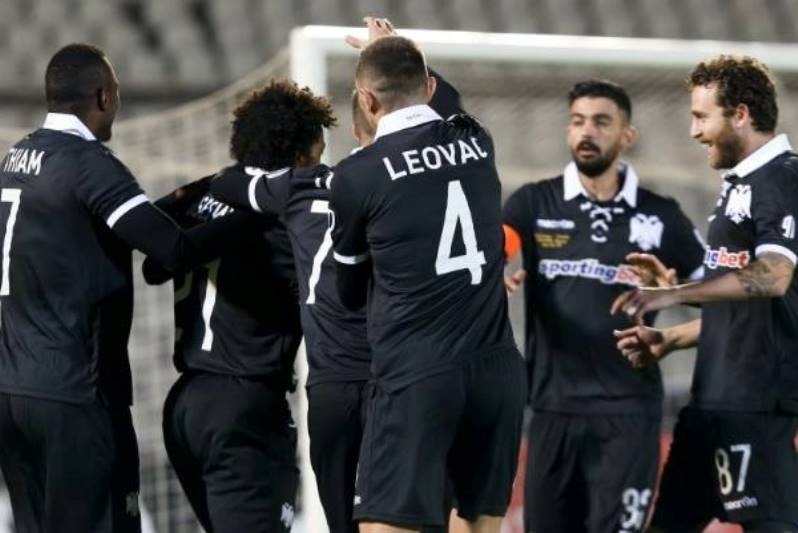 Μπαίνει στον μήνα φωτιά!