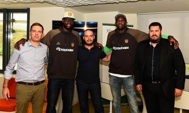 Ο Κρις Σίνγκλετον αποδέχτηκε την πρόκληση της Microsoft Ελλάς! (photos+videos)