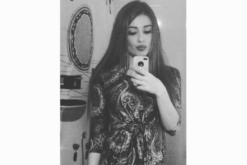 Προκαλεί και πάλι. Η Αρναούτη απαντά στο «ήπιαμε-ήπιε» και για την αποζημίωση