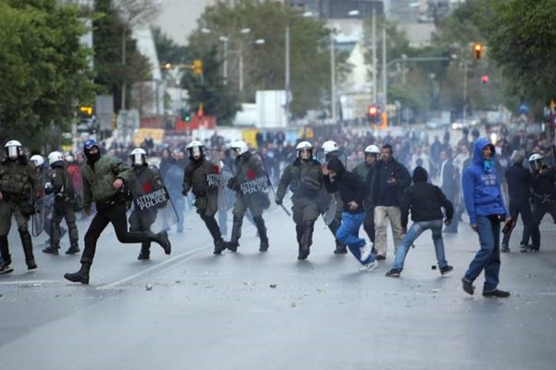 Προσαγωγές για τα επεισόδια των οπαδών ΠΑΟΚ και Ηρακλή