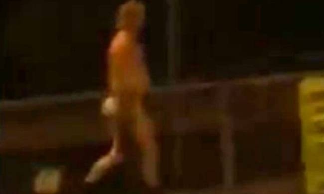 Πιάστηκε «στα πράσα» και... πλήρωσε ακριβά τις ερωτικές του περιπέτειες! (vid)