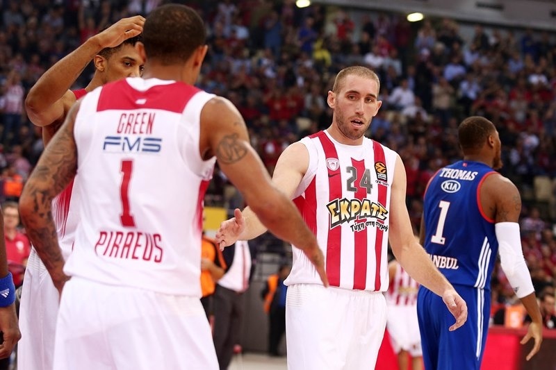Ολυμπιακός - Εφές 90-66: Την… σκόρπισε στο ΣΕΦ