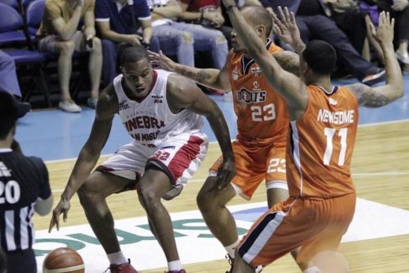 Βuzzer beater και… πανζουρλισμός για το πρωτάθλημα! (video)