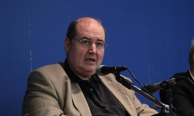 Μήνυμα Φίλη προς Τσίπρα: Θέλω να παραμείνω στο Παιδείας, γιατί το έργο μου αναγνωρίζεται