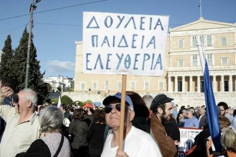 Τέλος η γενιά των 500 ευρώ! «Εγκαινιάστηκαν» οι εργαζόμενοι των 100!