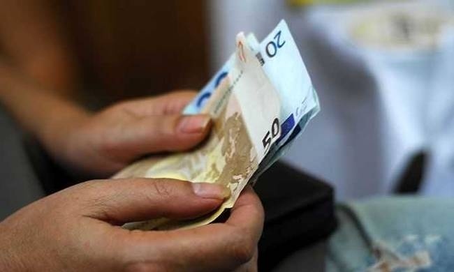 Λίστα - ΣΟΚ: Ζητούν κατάργηση 15 προνοιακών επιδομάτων - Τι αναφέρει έκθεση της Παγκόσμιας Τράπεζας