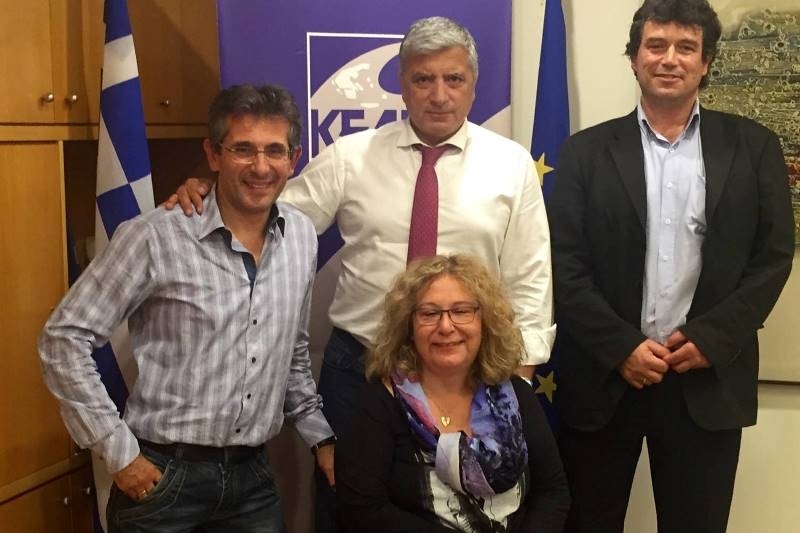 Συνάντηση του προέδρου της ΚΕΔΕ Γ. Πατούλη με το Προεδρείο της Εθνικής Ομοσπονδίας Κινητικά Αναπήρων