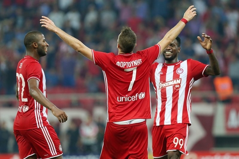 Ολυμπιακός: Κρατάει τρεις για Παναθηναϊκό!