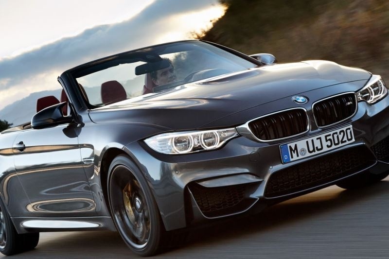 Μπες μες στο καμπριολέ