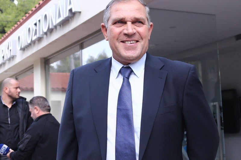 «Σκούπα» και... καρατομήσεις από Μπίκα!