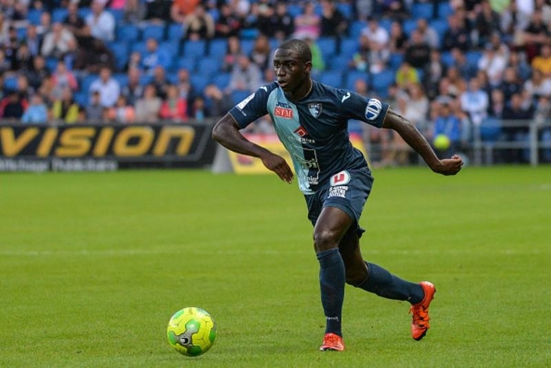 Ολυμπιακός: Μεντί για τα αριστερά