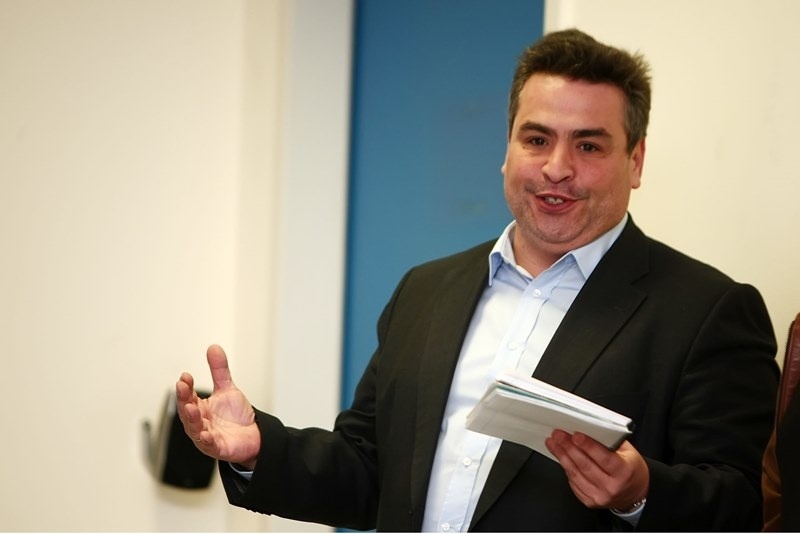 Μπηχτές Δημάτου σε Καραπαπά! (photo)