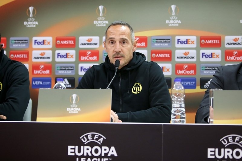 Χούτερ: «Νίκη για να προκριθούμε»