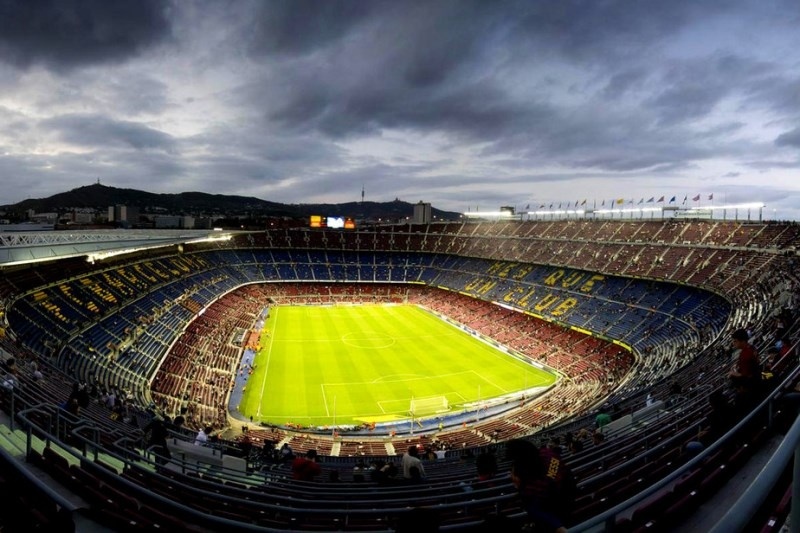 Free runners μπουκάρουν στο «Camp Nou»