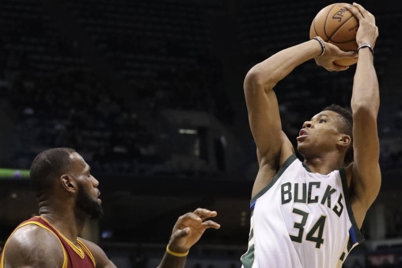 Λεμπρόν πες αλεύρι... Ο Γιάννης σε γυρεύει!