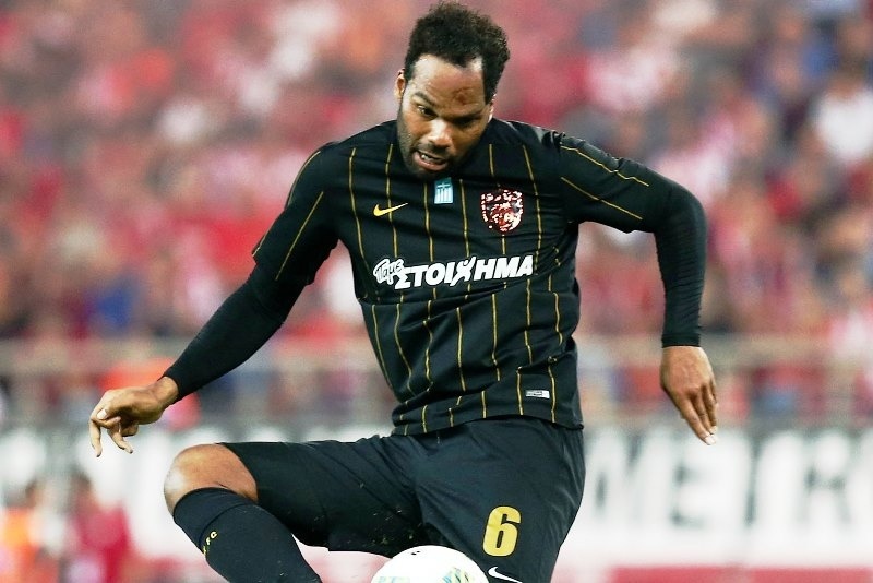 Γουλβς: Κοντά στην επιστροφή ο Λέσκοτ