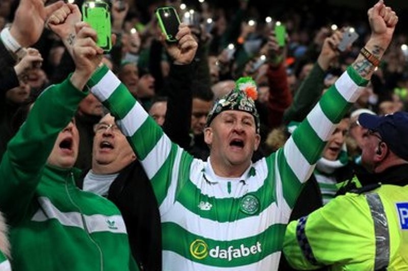 Δεν θα πιστέψετε γιατί συνέλαβαν οπαδό της Σέλτικ στο Μάντσεστερ