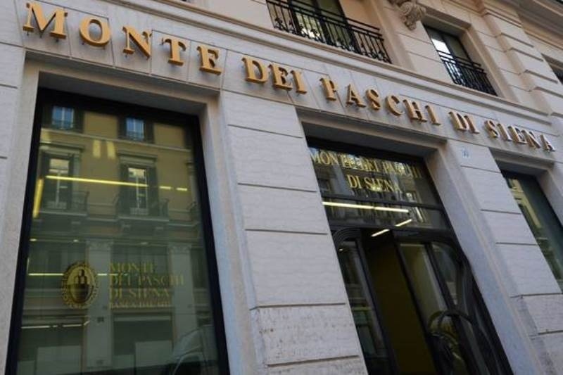 Σοκ στην Ιταλία: Καταρρέει μεγάλη Τράπεζα – Ανησυχία για τις καταθέσεις