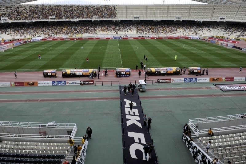 Τα βλέμματα στο ΟΑΚΑ...