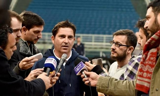 Πασκουάλ: «Το τέλειο παιχνίδι» (vids)