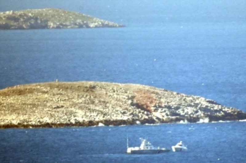 Παραλίγο «θερμό» επεισόδιο στα Ίμια – Οι πρώτες φωτογραφίες