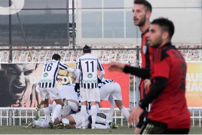 Δραπέτευσε… με Κονέ η «Ελαφρά Ταξιαρχία»