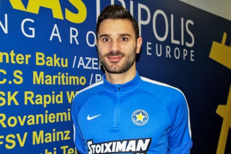 Αστέρας Τρίπολης: Υπέγραψε ο Μανιάς!