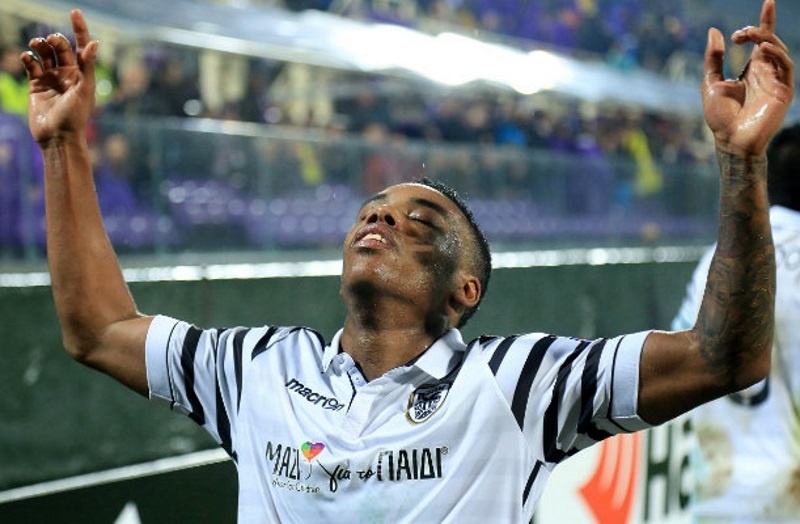 Χαμός με Ροντρίγκες: Βρίζουν ΠΑΟΚ και Ελλάδα στο προφίλ του!