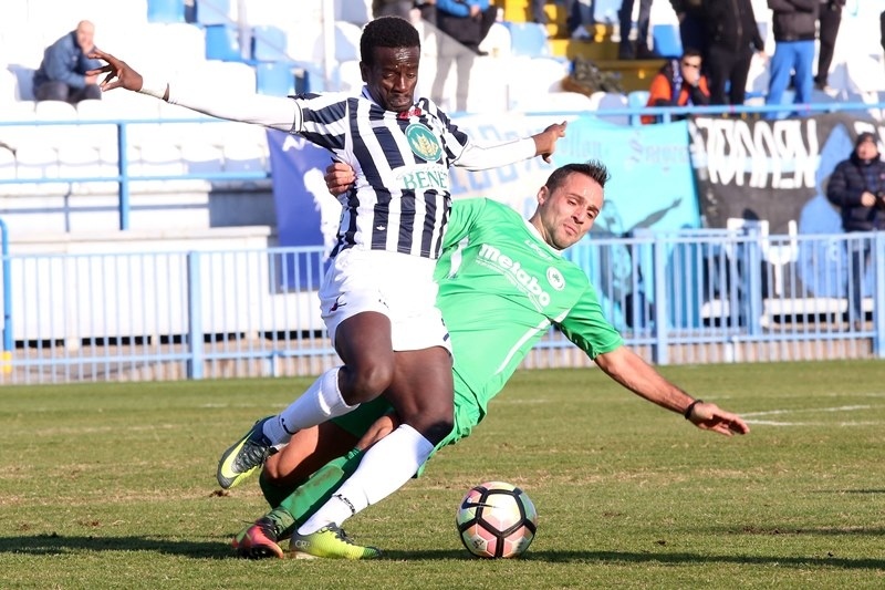 Απόλλων Σμύρνης-Αχαρναϊκός 3-1: Πάτησε κορυφή η «ελαφρά ταξιαρχία» με κορυφαίο τον Πετρόπουλο